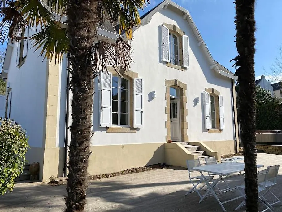 Une Pause Sous Les Palmiers - Ile Aux Moines 0*,  Γαλλία
